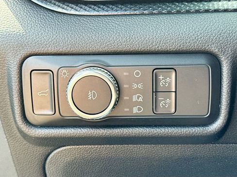 Used 2022 Ford Explorer ST image 12