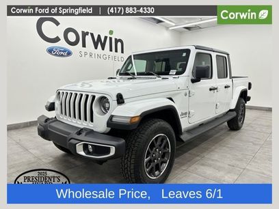 Used 2023 Jeep Gladiator Overland w/ LED Lighting Group