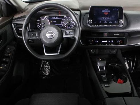 Certified 2023 Nissan Rogue SV FWD image 7