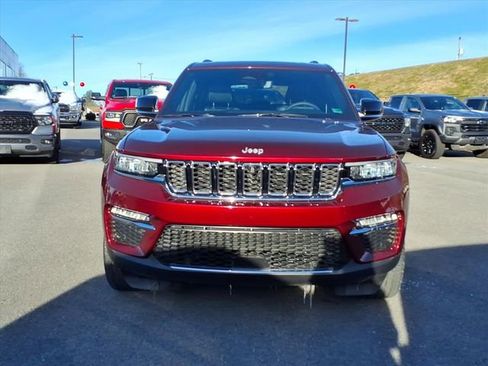 Used 2025 Jeep Grand Cherokee Limited w/ Luxury Tech Group II image 10