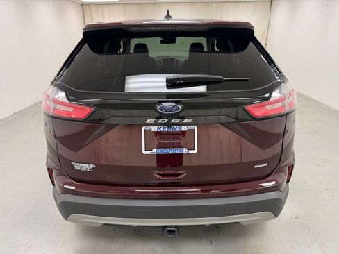 Used 2024 Ford Edge SEL w/ Convenience Package AWD/4WD image 4