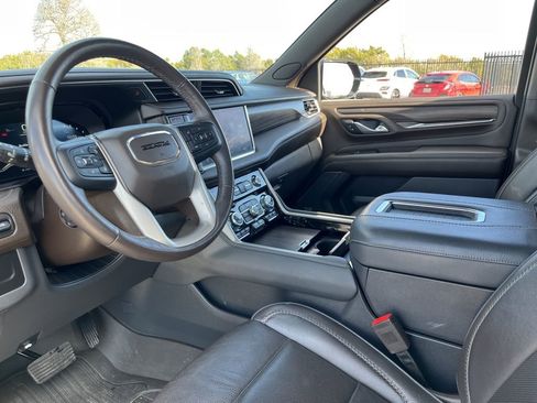 Used 2022 GMC Yukon XL Denali image 21