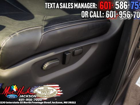 Used 2022 INFINITI QX80 Luxe w/ All-Season Package RWD image 9