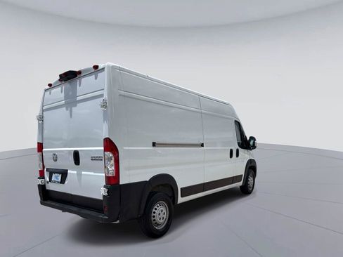 Used 2025 RAM ProMaster 2500 w/ Convenience Group FWD image 4