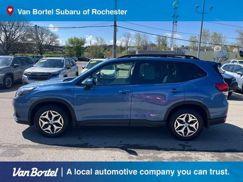 Certified 2023 Subaru Forester Premium AWD/4WD image 2