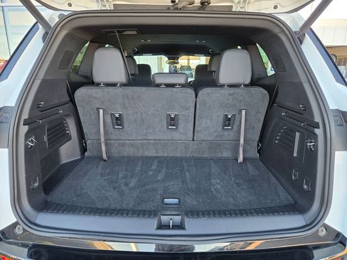 Used 2025 Buick Enclave Sport Touring image 33