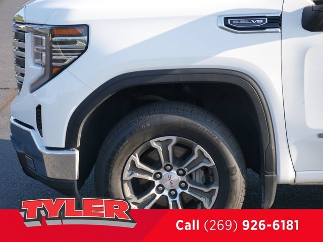 Used 2025 GMC Sierra 1500 SLT AWD/4WD image 42