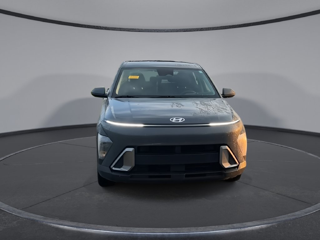Used 2024 Hyundai Kona SE FWD image 3