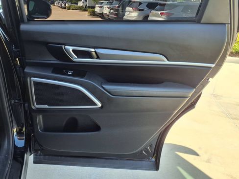 Used 2021 Kia Telluride LX FWD image 21