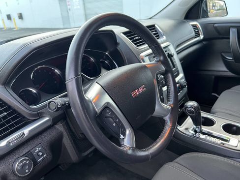 Used 2013 GMC Acadia SLE image 13