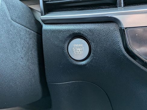 Certified 2025 Kia Sorento S image 34