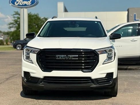 Used 2024 GMC Terrain SLE w/ Driver Convenience Package AWD/4WD image 33
