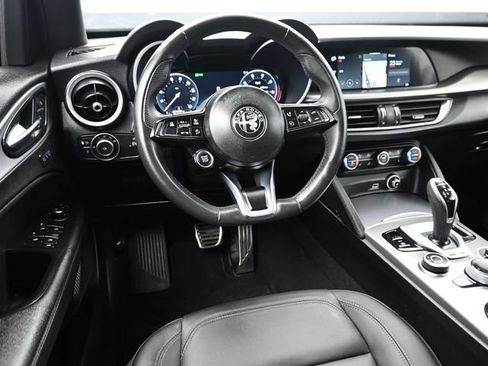 Used 2024 Alfa Romeo Stelvio Ti AWD/4WD image 17