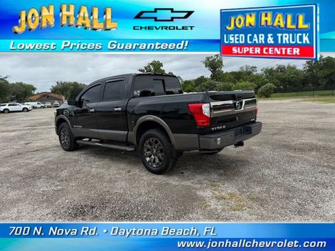 Used 2017 Nissan Titan Platinum Reserve image 7