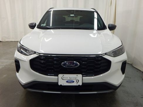 New 2025 Ford Escape ST-Line w/ Tech Pack #1 image 9