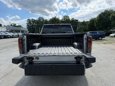 Used 2025 GMC Sierra 2500 AT4 w/ AT4 Premium Plus Package AWD/4WD image 29
