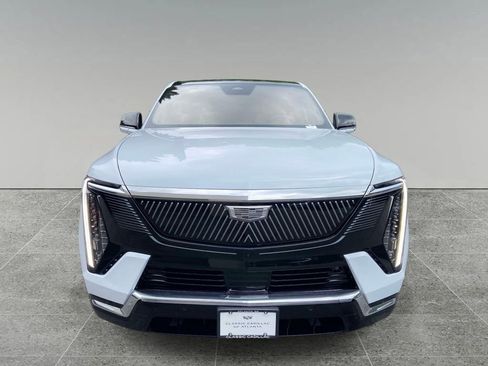 New 2026 Cadillac Escalade IQ Luxury 2 AWD/4WD image 8