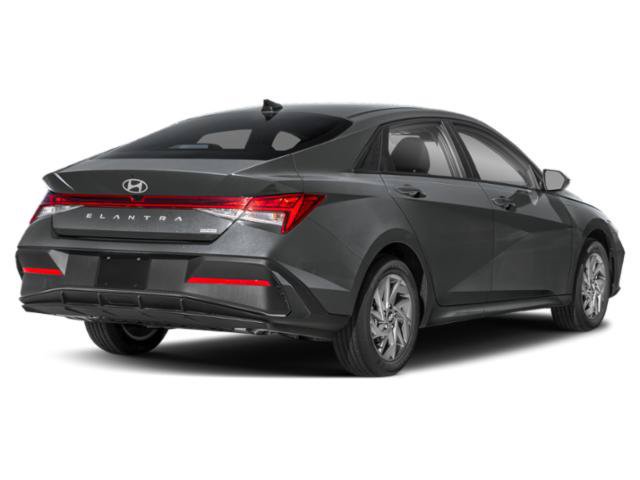 Used 2024 Hyundai Elantra Blue FWD image 3