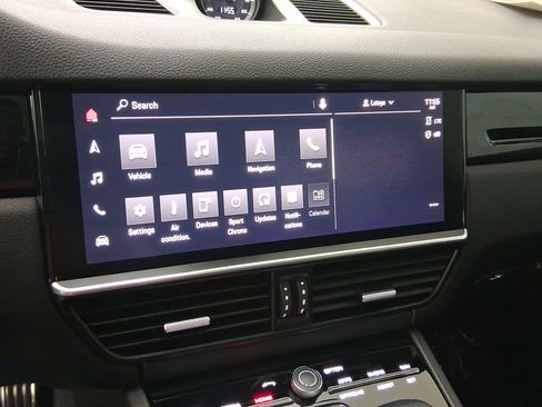 Used 2022 Porsche Cayenne S image 27