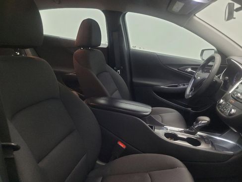 Used 2021 Chevrolet Malibu LT FWD image 21