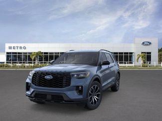 New 2026 Ford Explorer ST-Line RWD video 2