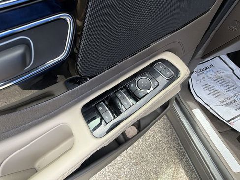 Used 2023 Lincoln Aviator AWD w/ Premium Package image 13