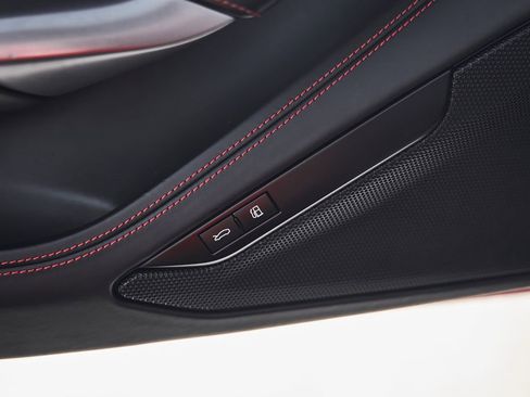 Used 2023 Ferrari F8 Tributo image 27