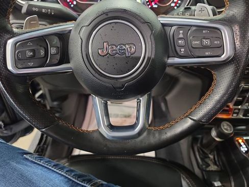 Used 2021 Jeep Wrangler Unlimited Rubicon AWD/4WD image 17