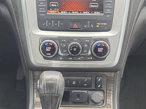 Used 2017 GMC Acadia Limited SLT AWD/4WD image 17