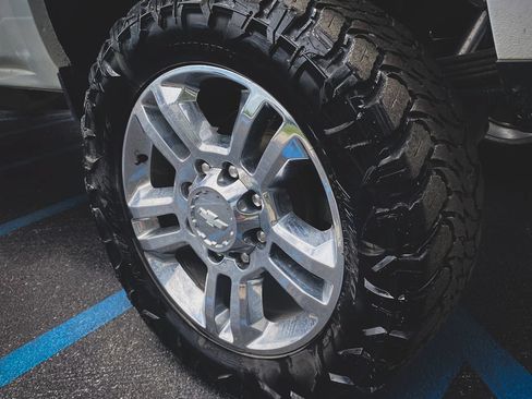 Used 2019 Chevrolet Silverado 2500 High Country w/ Duramax Plus Package AWD/4WD image 35