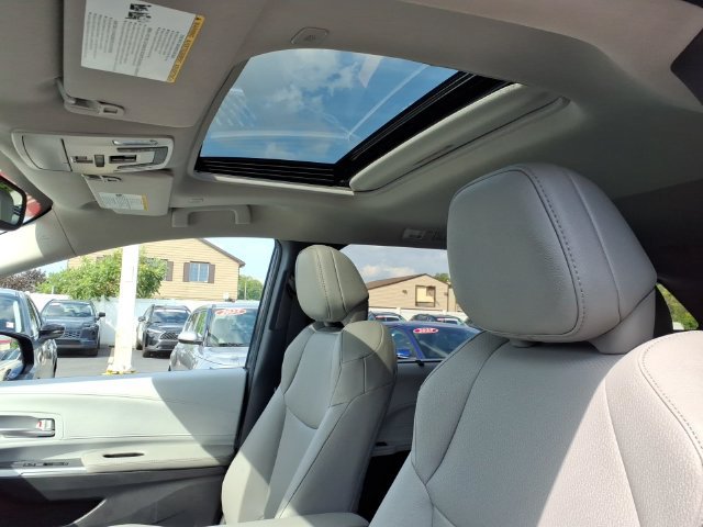 Certified 2026 Toyota Sienna XLE FWD image 19