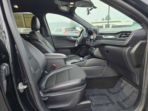 Used 2025 Ford Escape ST-Line image 10