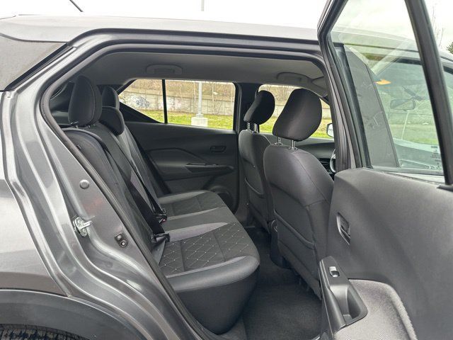 Used 2019 Nissan Kicks S FWD image 14