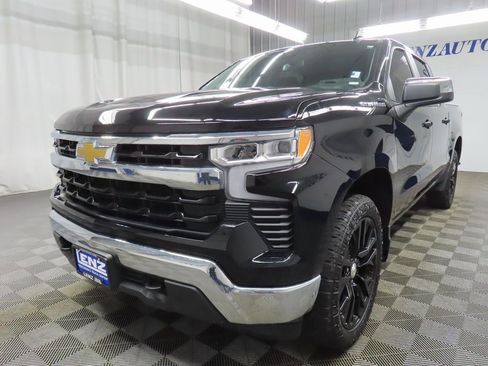 Used 2025 Chevrolet Silverado 1500 LT image 6