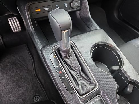 Used 2025 Honda Civic Sport image 15