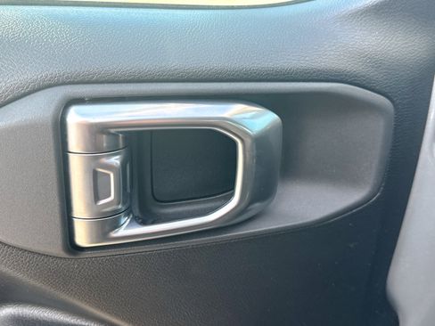 Used 2023 Jeep Gladiator Sport w/ Trailer Tow Package image 15