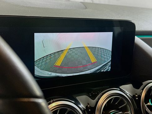 Used 2022 Mercedes-Benz GLA 250 image 21