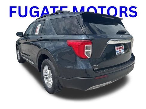 Used 2023 Ford Explorer XLT w/ Equipment Group 202A AWD/4WD image 3
