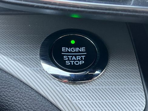 Certified 2020 Ford Explorer XLT w/ Equipment Group 202A image 25