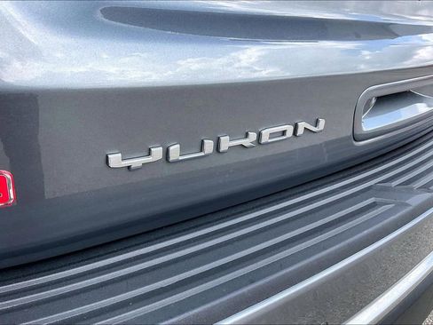 Used 2021 GMC Yukon Denali w/ Denali Ultimate Package image 21