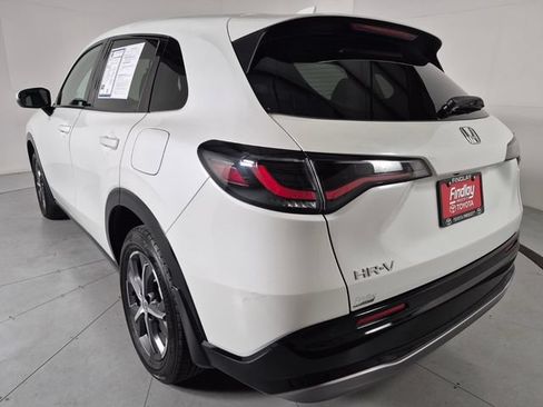 Used 2023 Honda HR-V EX-L image 3
