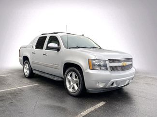Used 2013 Chevrolet Avalanche LT w/ All-Star Edition video 2