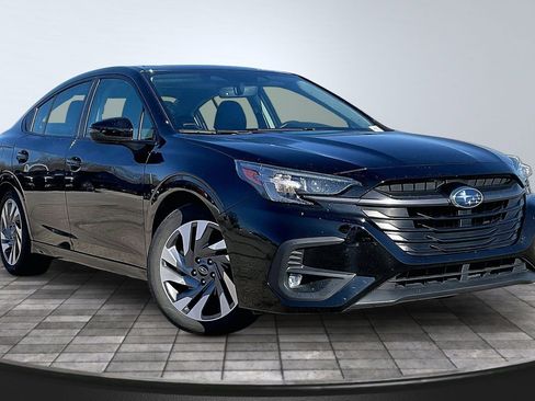 Used 2025 Subaru Legacy Limited image 10