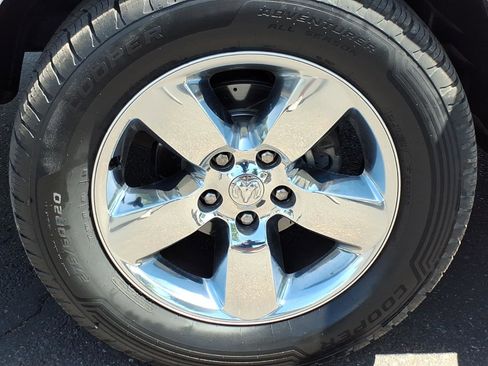 Used 2017 RAM 1500 Big Horn RWD image 9