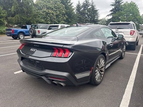 Used 2024 Ford Mustang GT Premium RWD image 3