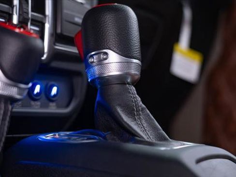 Used 2026 Jeep Gladiator Sport image 28