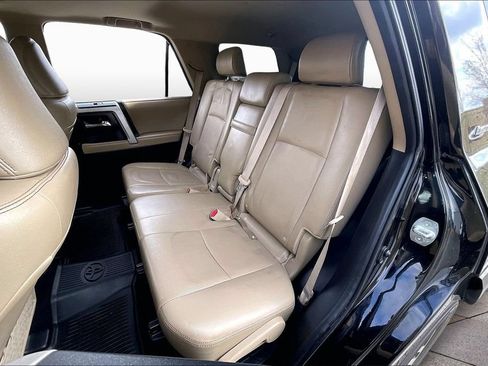 Used 2018 Toyota 4Runner Limited AWD/4WD image 25