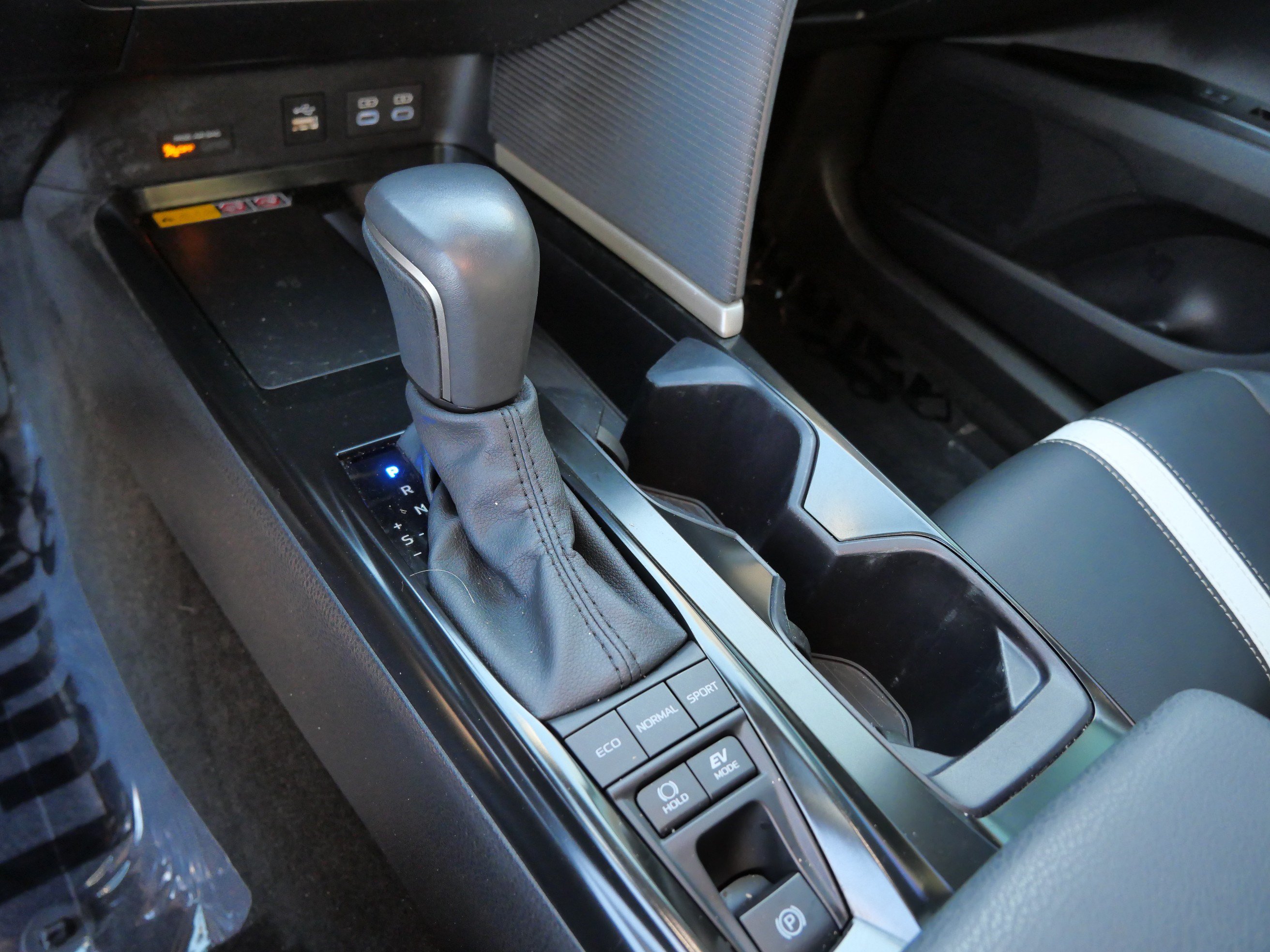 Used 2026 Toyota Camry SE w/ Convenience Package FWD image 26