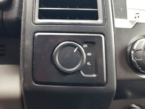 Used 2019 Ford F150 XL w/ Equipment Group 101A Mid AWD/4WD image 16