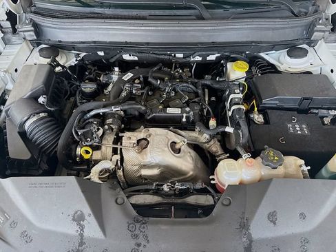 Used 2019 Jeep Cherokee Limited AWD/4WD image 29